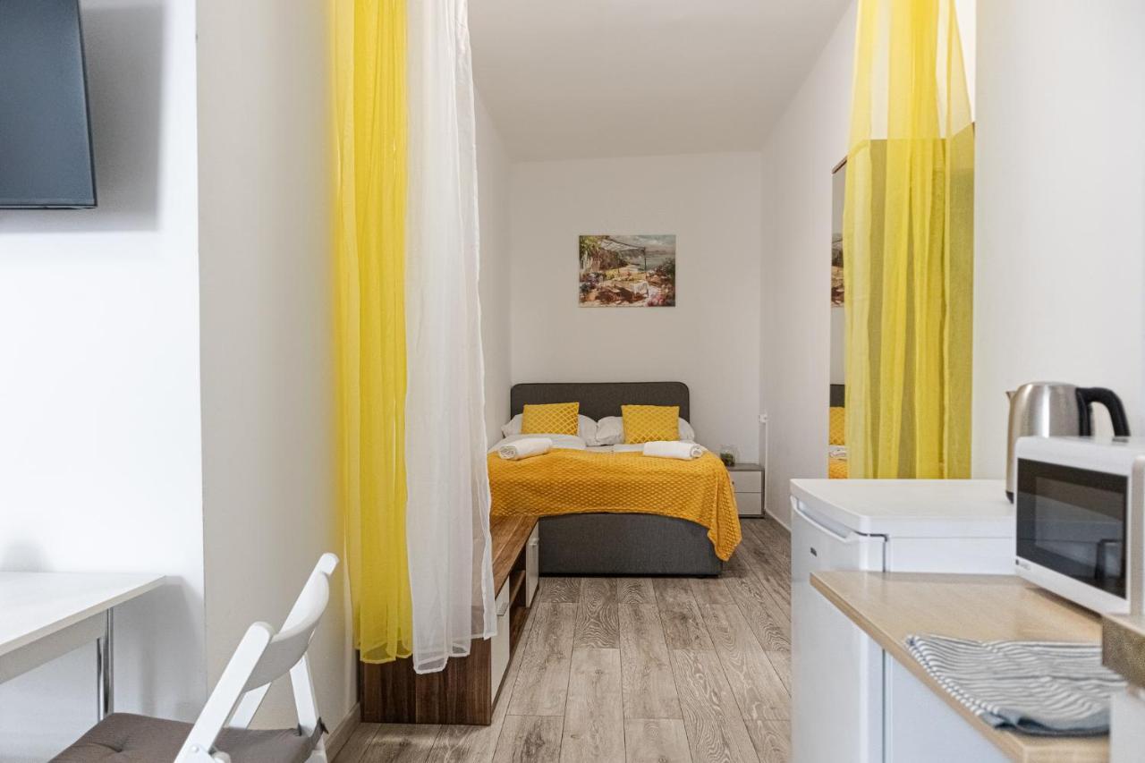 3 Standard Rooms Near Hauptbahnhof Вена Экстерьер фото
