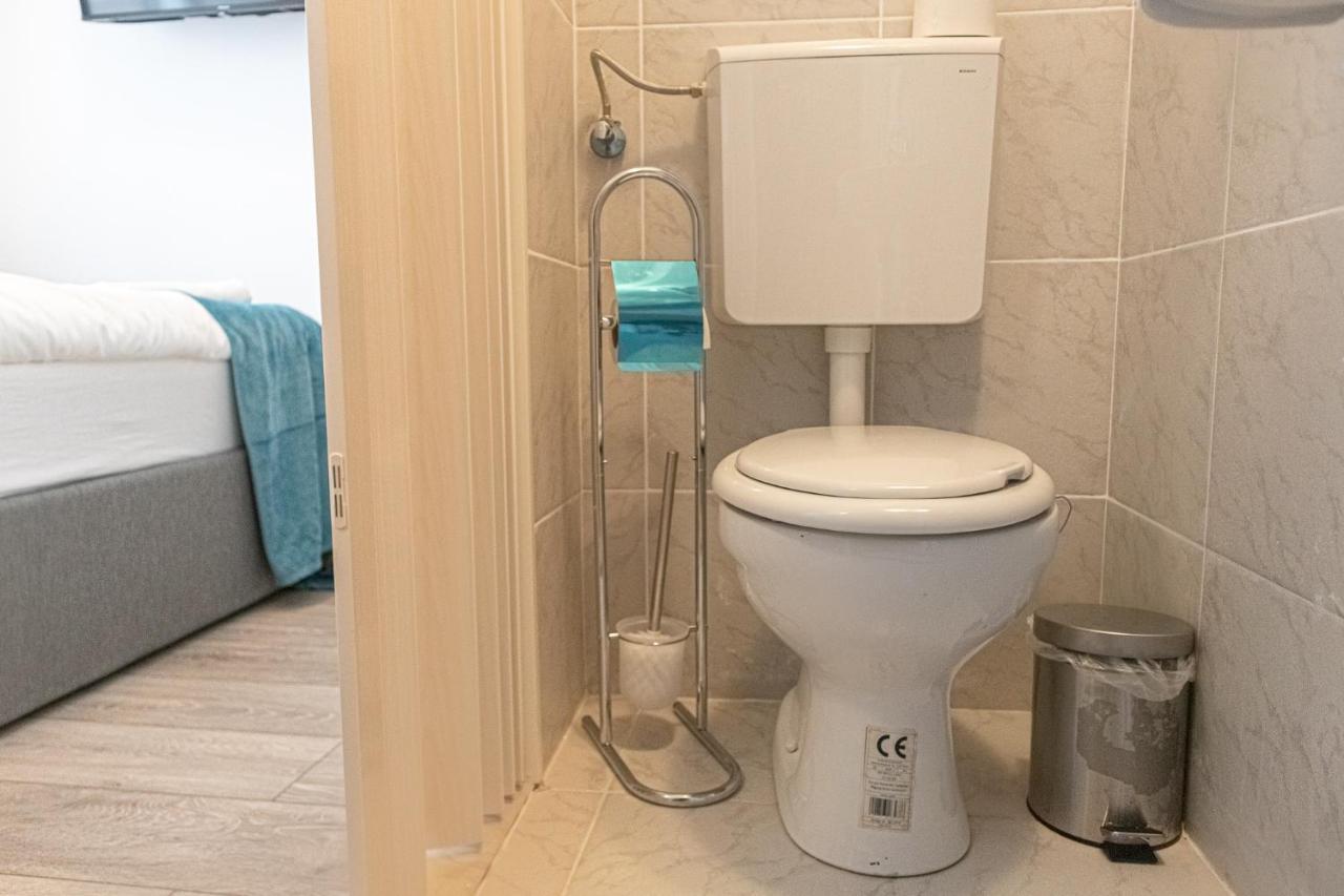 3 Standard Rooms Near Hauptbahnhof Вена Экстерьер фото